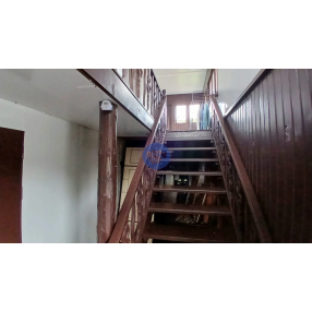 Продам благоустроенный дом в живописном районе города.