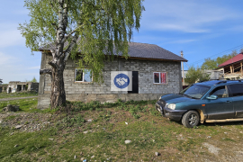 Продам Здание в центре с.Турочак